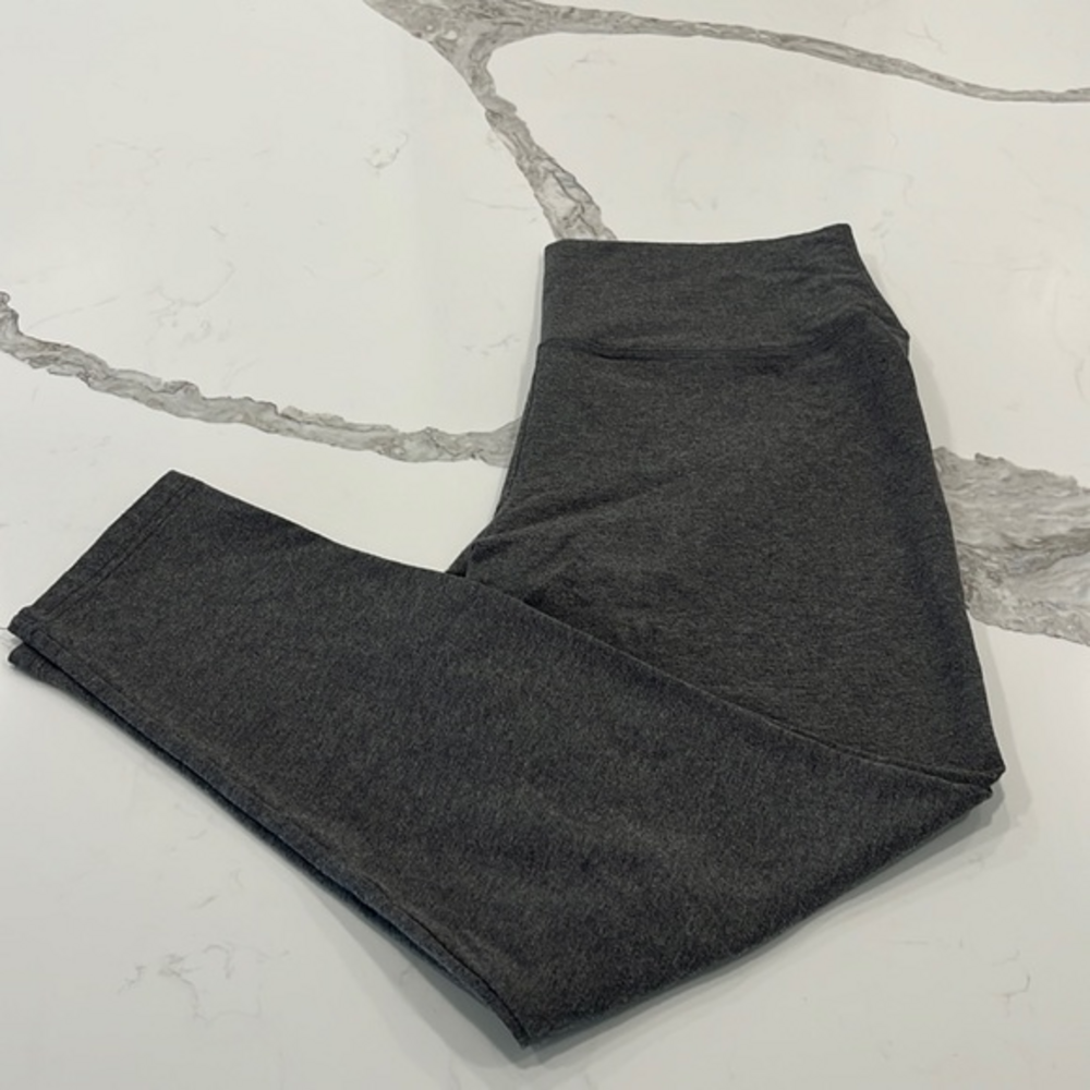 Super soft cotton and spandex mix leggings XL short, 33 1/2 inches long